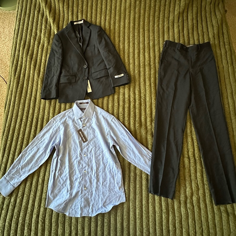 DKNY boys size 8 blazer and suit pants set 100% wool with button up shirt